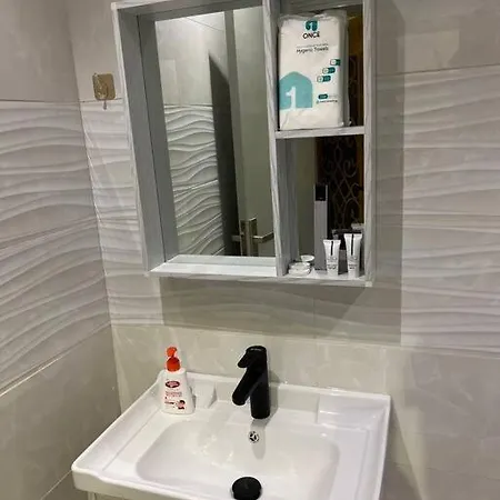 استديو مريح لليلة جميلة ومميزة Apartment Riyadh Exterior photo